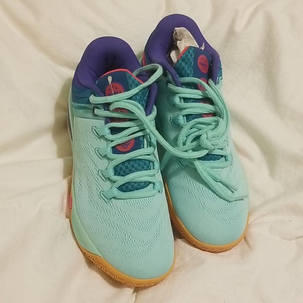Sneaker